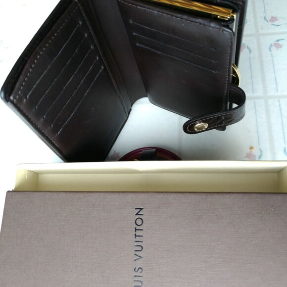Louis Vuitton Vernis Patent Leather Hand purse - Picture 11 of 14